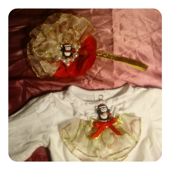 ✨🆕✨ Baby girl Christmas Dress Tutu Set - Picture 5 of 8